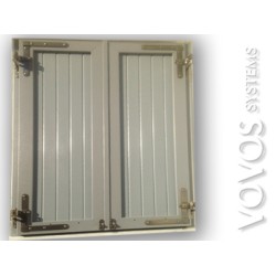 Παραδοσιακα Συνθετικα  pvc πατζουρια kommerling με καθετο ραμποτε  και ανοξειδωτους μεντεσεδες στο Κλημα  Μηλος