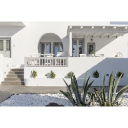 Ξυλινα Κουφωματα  Παραδοσιακα ,Ενεργειακα,  πορτες παραθυρα πατζουρια στην Μηλο