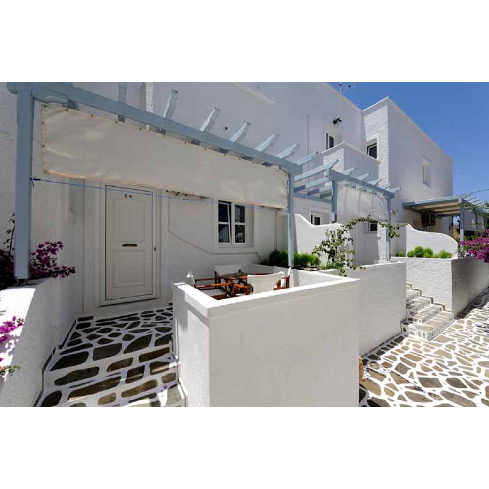 Συνθετικα Ενεργειακα Κουφωματα, Νησιωτικα Παραδοσιακα Κουφωματα pvc  στο Ξενοδοχειο "Filoxenia"  στην Μηλο