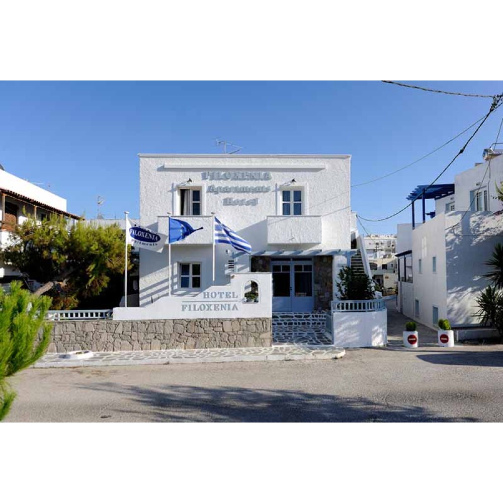 Συνθετικα Κουφωματα, Νησιωτικα παραδοσιακα pvc Κουφωματα στο Ξενοδοχειο  "Filoxenia" στην Μηλο