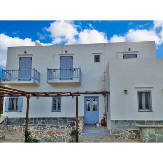 Ξυλινα κουφωματα , Ενεργειακα , Παραδοσιακα  " studios Μακης"   στις Καμαρες - Σιφνος