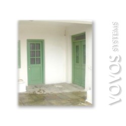 Κουζινοπορτες Ξυλινες, Κουζινοπορτα ξυλινη απλη μονοφυλλη με τραβερσες  στην Τρυπητη Μηλος