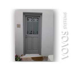 Ξυλινα Κουφωματα Παραδοσιακα, Πορτα Εισοδου Ταμπλαδωτη μονοφυλλη στα "studios Νεφελη" στα Πολωνια  Μηλος