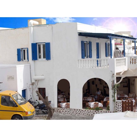 Συνθετικα Κουφωματα , PVC πατζουρια πορτες , παραθυρα kommerling οικιας στο Μεγαλοχωρι Σαντορινης