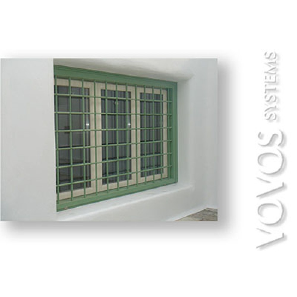 Ξυλινα κουφωματα , Παραθυρα τριφυλλα με σιδερια ασφαλειας σε ενοικιαζομενα στην Νιό  -  ΙΟΣ