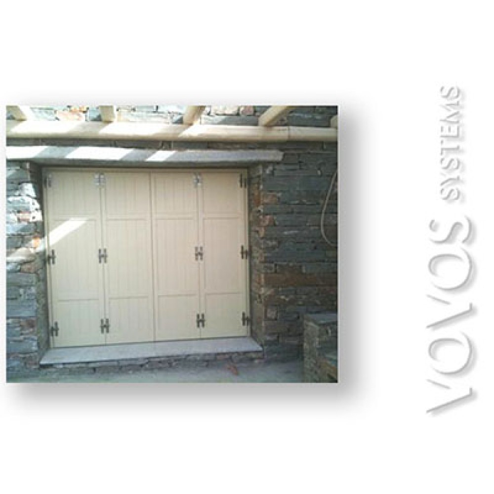 Ξυλινα πατζουρια και παραθυρα, Ξυλινο τετραφυλλο πατζουρι καθετο ραμποτε με ανοξείδωτους μεντεσεδες στην Σαμο