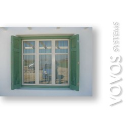 Ξυλινα παραδοσιακα κουφωματα,  Παραθυρα και πατζουρια τριφυλλα με  τραβερσα στα Κηθυρα