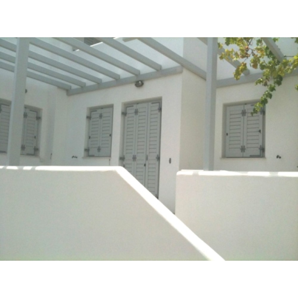 Νησιωτικα παραδοσιακα ξυλινα κουφωματα στη ΣΕΡΙΦΟ