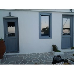 Συνθετικα  Κουφωματα σε Μεζεδοπωλειο στη Σιφνο