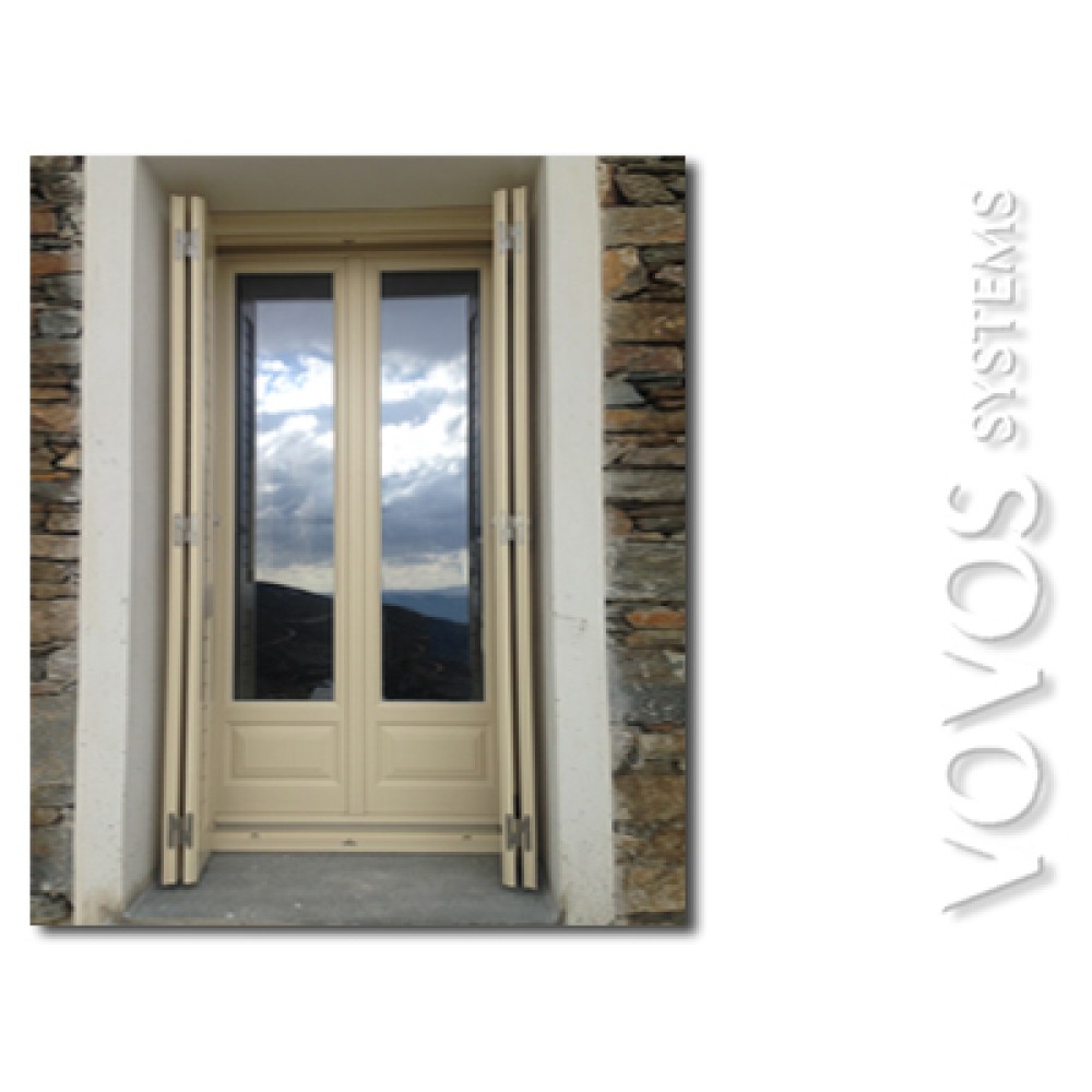 Ξυλινη παραδοσιακη μπαλκονοπορτα με παντζουρι σπαστο