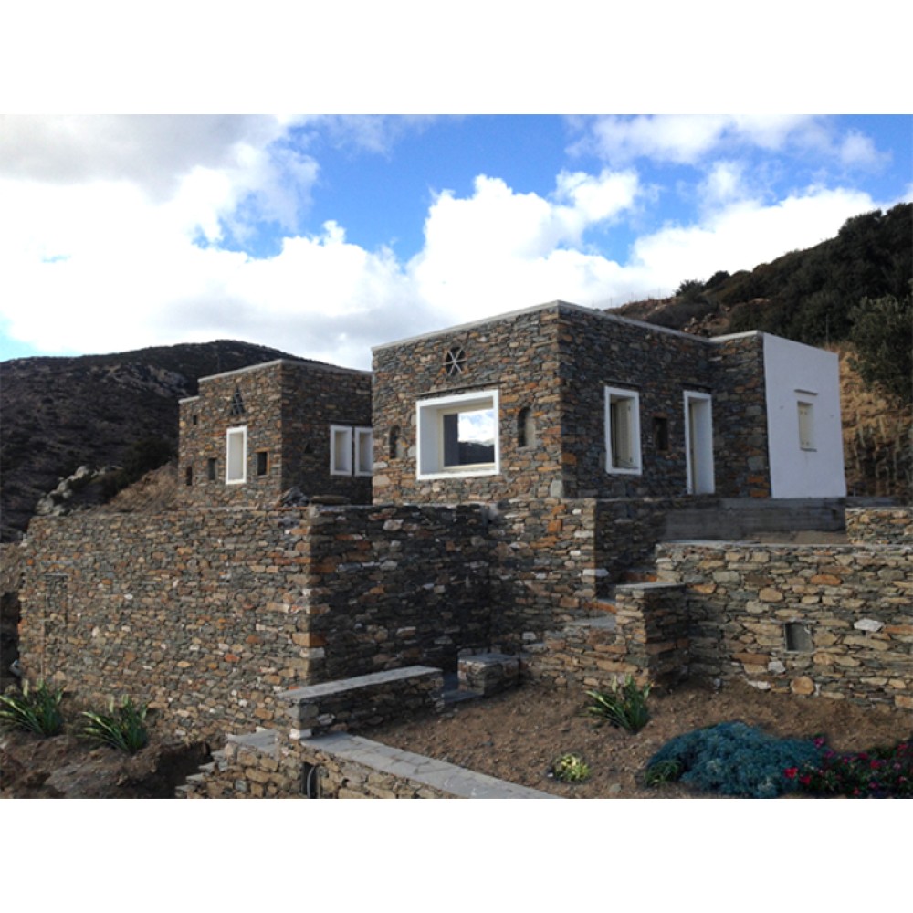 Ξυλινα Παραδοσιακα Κουφωματα πετρινης κατοικιας  στην Μερσίνα Σιφνου