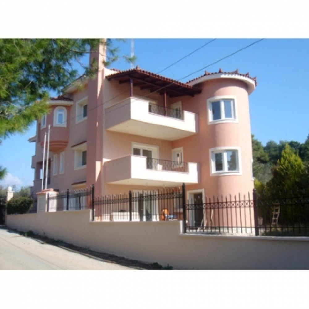 PVC Kommerling συνθετικα  κουφωματα για νεοκλασικα σπιτια- κουφωματα σε κατοικια στην Αθηνα  Αγ. Στεφανος - Αττικη