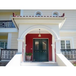 Συνθετικα Κουφωματα , Εξωπορτα διφυλλη σε  Νεοκλασικο σπιτι  στην Εκαλη Αθηνα Αττικη