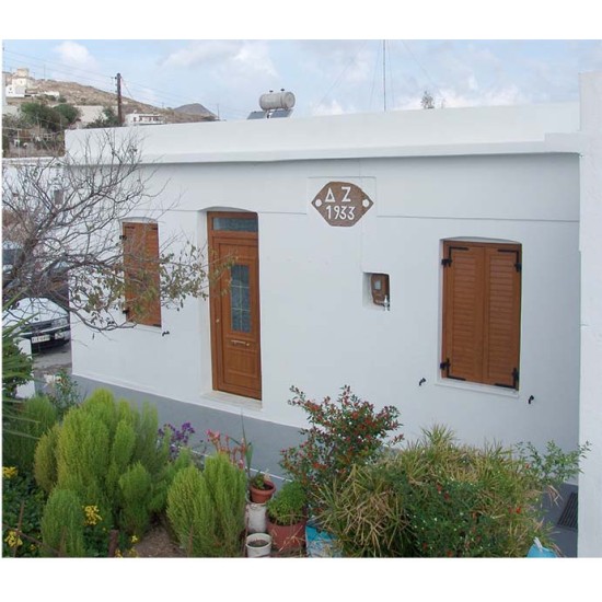 Pvc  Γερμανικα Κουφωματα Kommerling , απομιμηση Ξυλου  στον Βατο  Μηλος