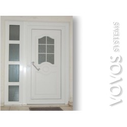 Συνθετικες Εξωπορτες - Πορτα εισοδου pvc με σταθερο καθετο φεγγιτη στο Παγκρατι Αθηνα 