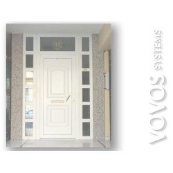 Εξωπορτες Συνθετικες,  Εξωπορτα πολυκατοικιας με περιμετρικα σταθερα τζαμια Ασφαλειας στην οδο Ζαννη στον Πειραια