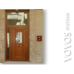 Εισοδος πολυκατοικιας σε απομιμηση Ξυλου στο Κερατσινι Πειραιας