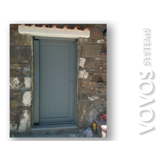 Συνθετικες Πορτες , Εξωπορτα  pvc  ραμποτε  καθετη σε πετρινο σπιτι στην Αρεοπολη - Μανη