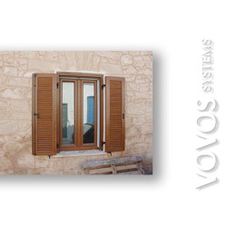 Συνθετικα παραδοσιακα  κλασικα  παραθυρα , πατζουρια, Πορτες απομιμηση Ξυλου  σε πετρινο σπιτι στην Αγινα