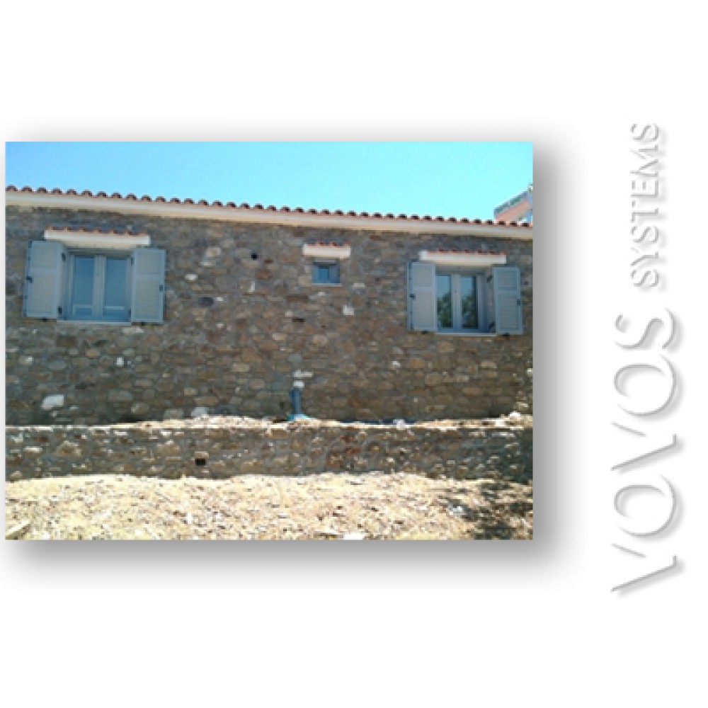 Παραδοσιακα Κουφωματα Συνθετικα kommerling, σε πετρινη  αγροτικη κατοικια στο Σιγρι Λεσβος