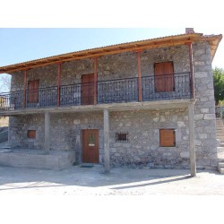 Kommerling Ενεργειακα Συνθετικα Κουφωματα , Pvc παραδοσιακα κουφωματα απομιμηση Ξυλου για πετρινα σπιτια στη Σιλιμνα Αρκαδιας